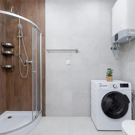 Stylowe Typu Na Parterze W Centrum Katowic Blisko Rynku By Renters Апартаменты Катовице